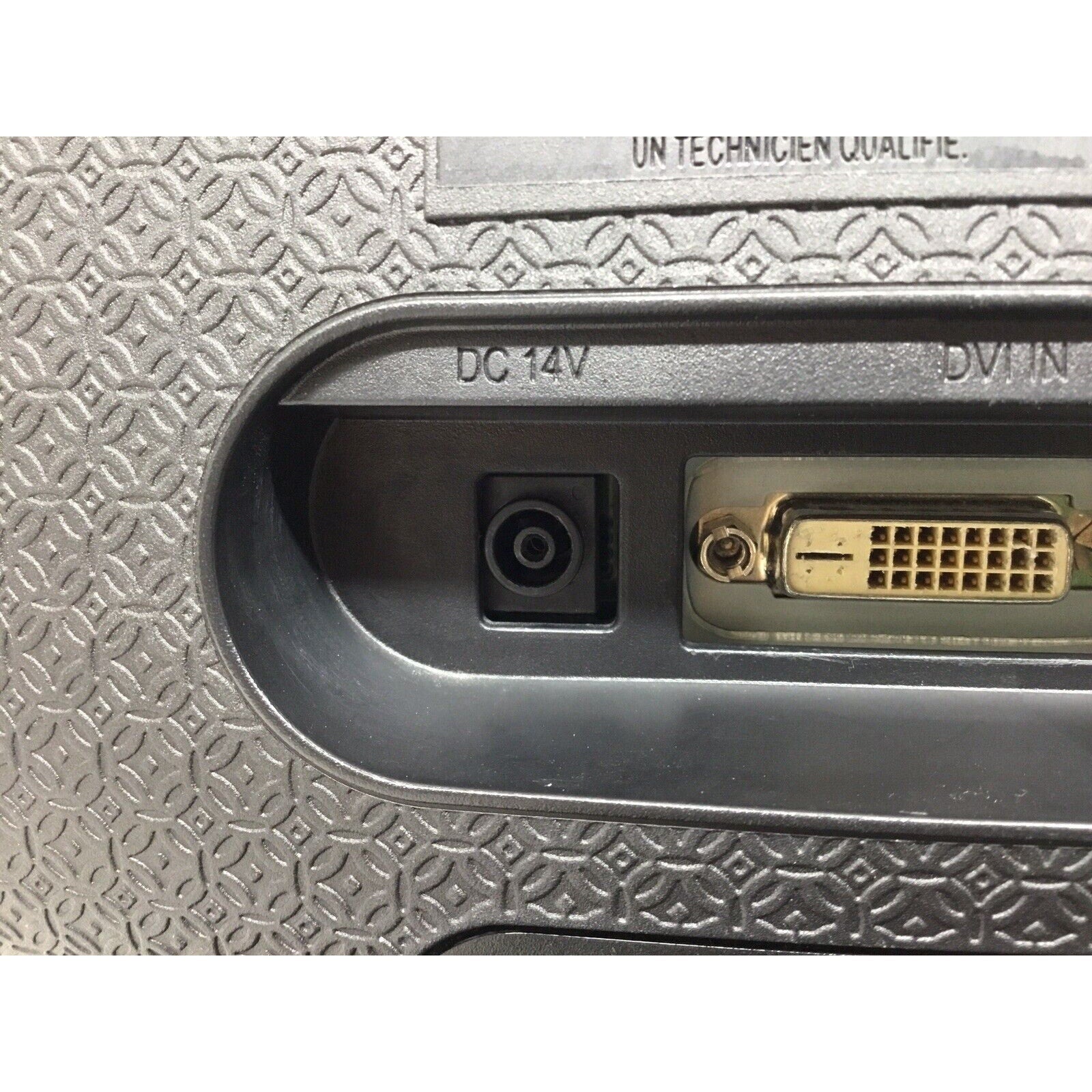 READ Samsung S22B310B 22-inch LED Monitor 60 Hz 1920 x 1080 5ms Black