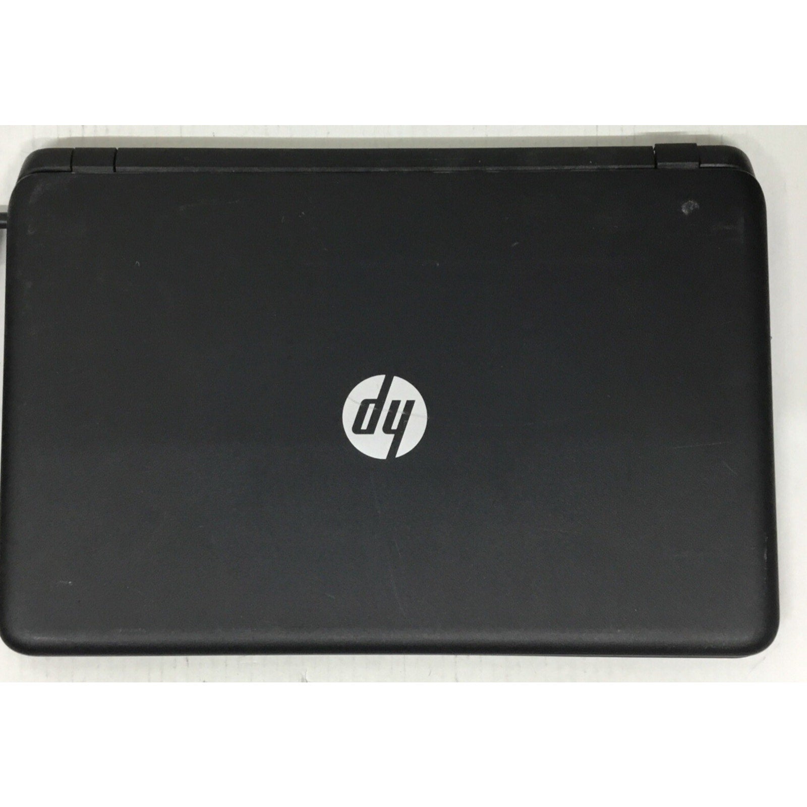 HP 15-F014WM 15.6" AMD A8-6410 4GB Ram No Adapter Bad Battery 640GB Parts Only