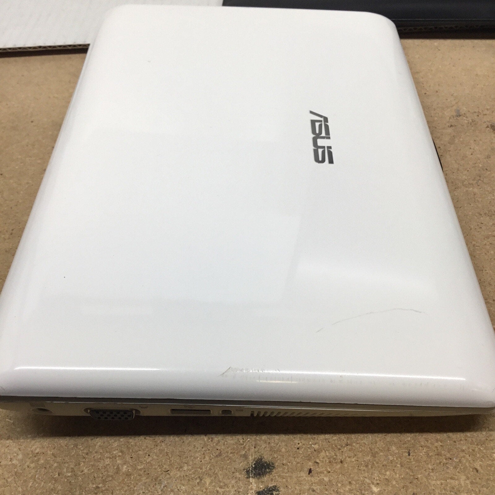 Asus Eee PC 1005PE 10.1" Laptop Intel Atom N270 1.60GHz 1GB RAM