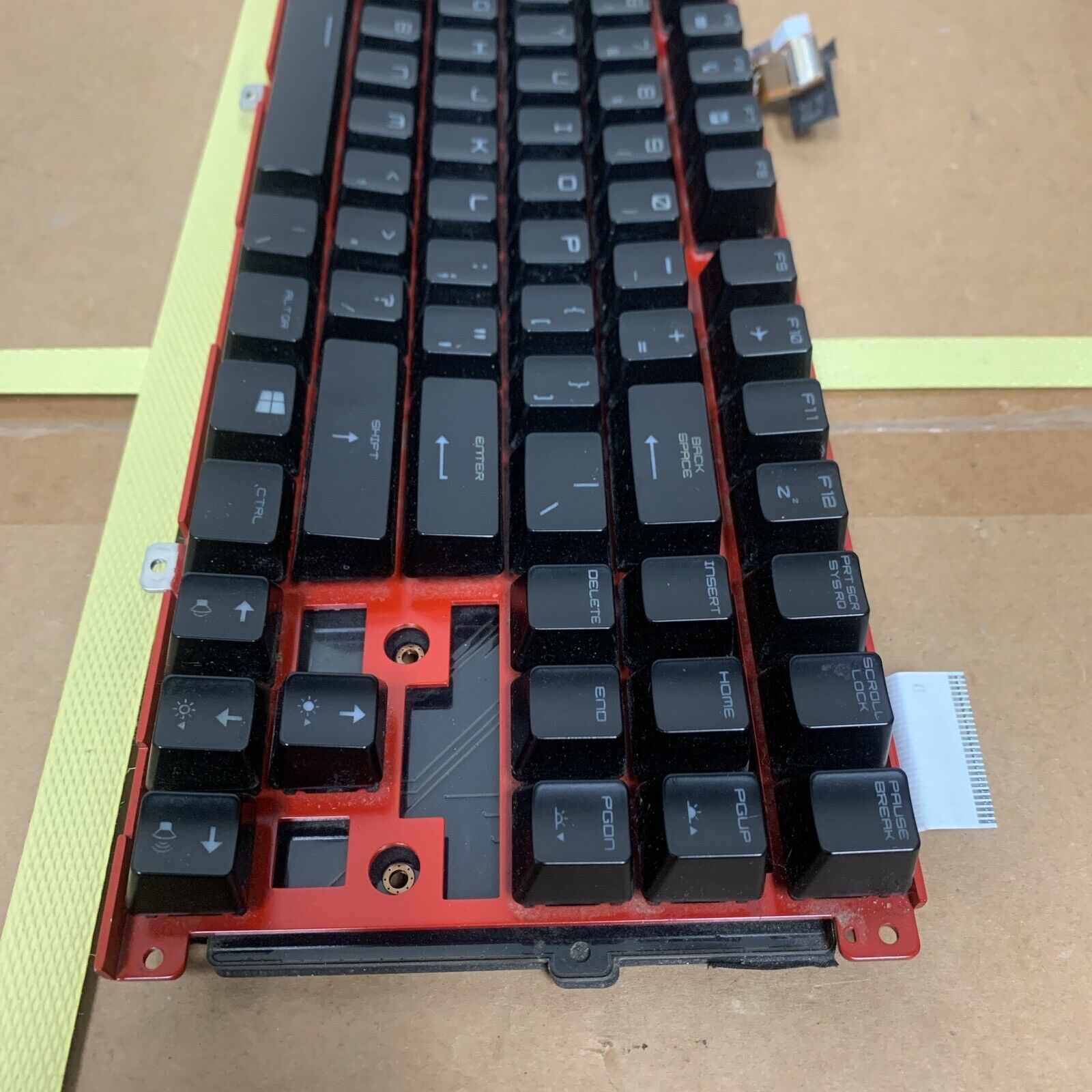 MSI GT83VR 6RF Laptop Keyboard - FOR PARTS