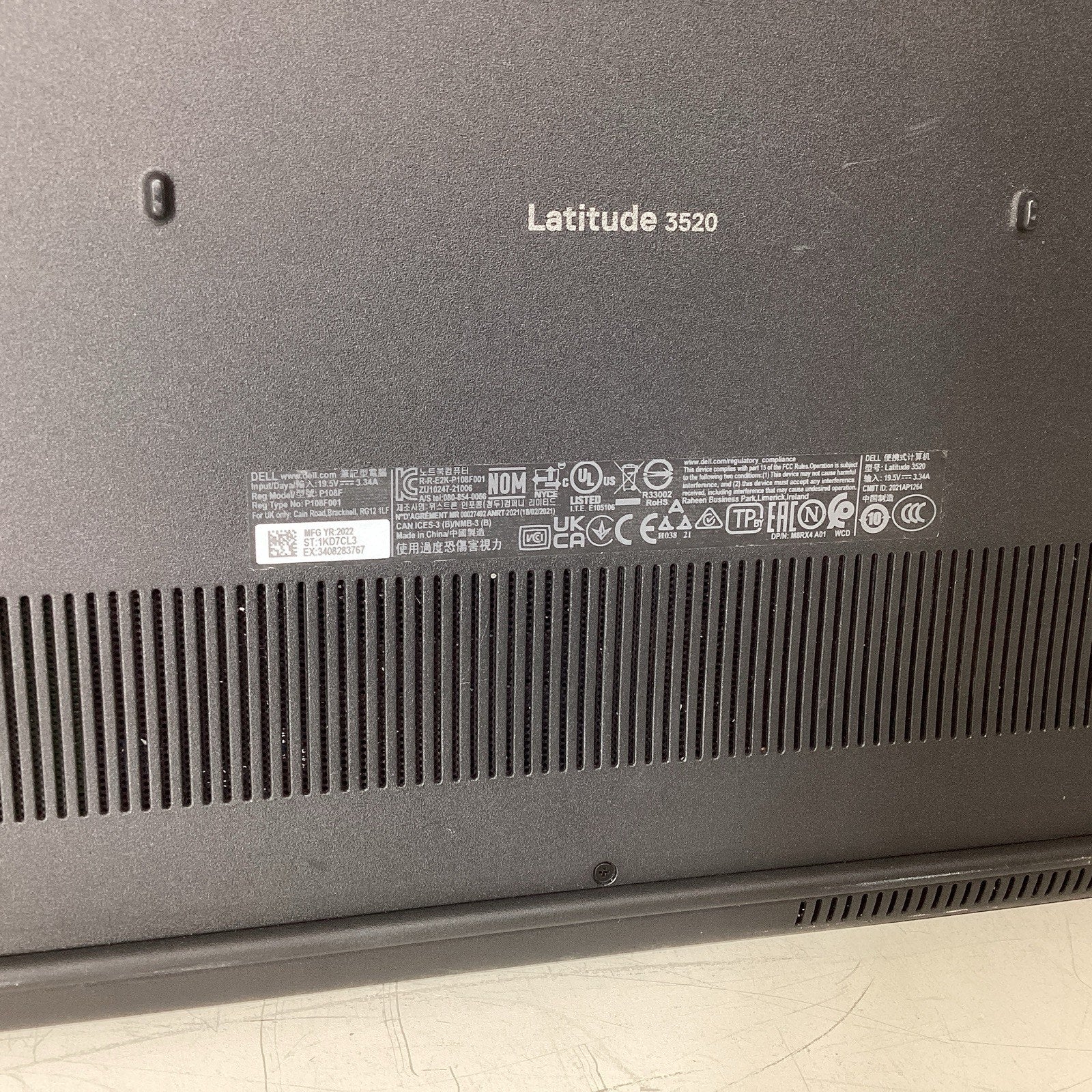 Dell Latitude 3520 15.6" i5-1145G7 16GB RAM 256GB SSD Windows 11 Pro