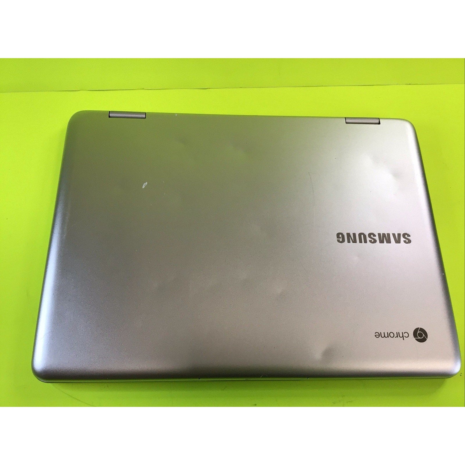 Samsung Chromebook XE5200AB FOR PARTS or RECYCLE