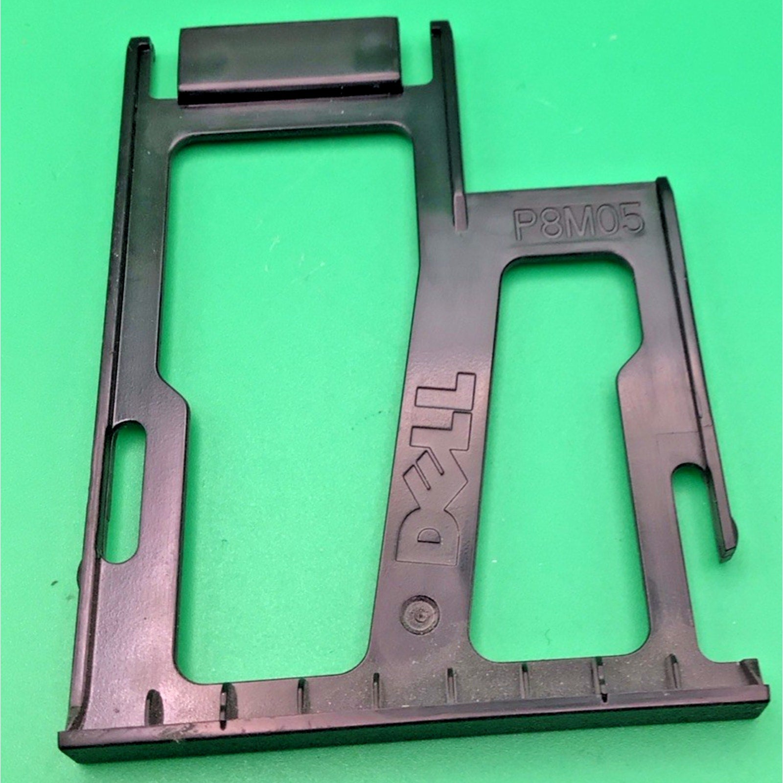 Dell Inspiron 1750 Express Card Cover P8M05