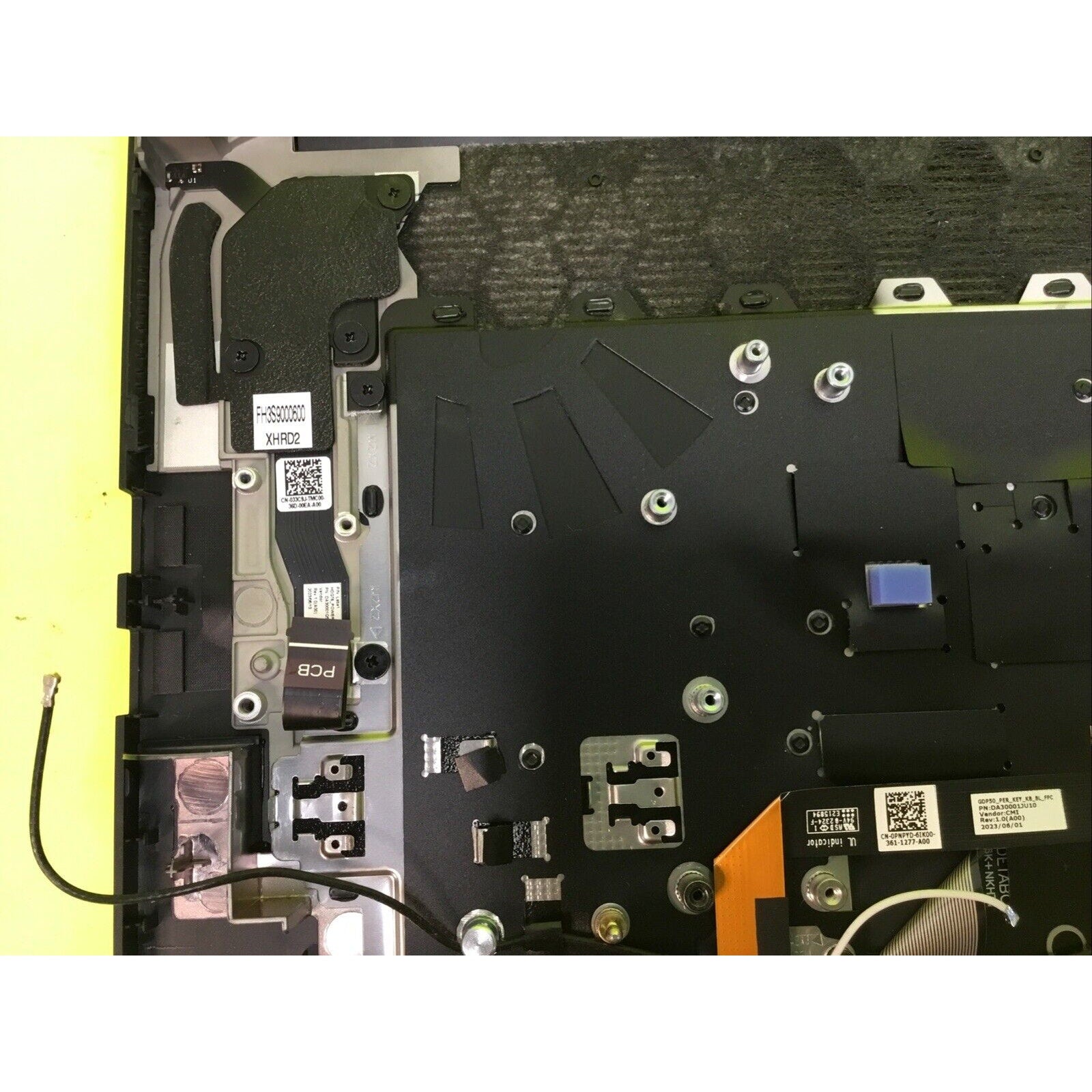 Dell Alienware M17 R5 Laptop Palmrest VNRXH FOR PARTS or REPAIR