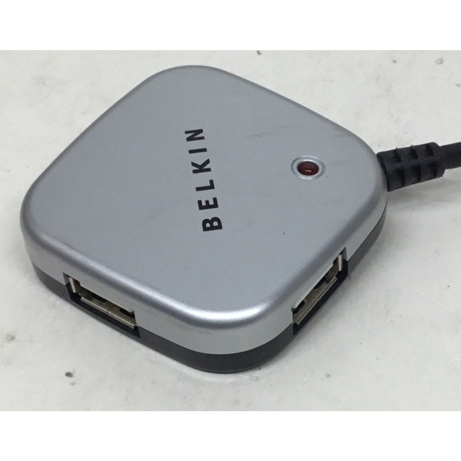 Belkin F5U407 Hi-Speed USB 2.0 4-Port Hub (Silver)