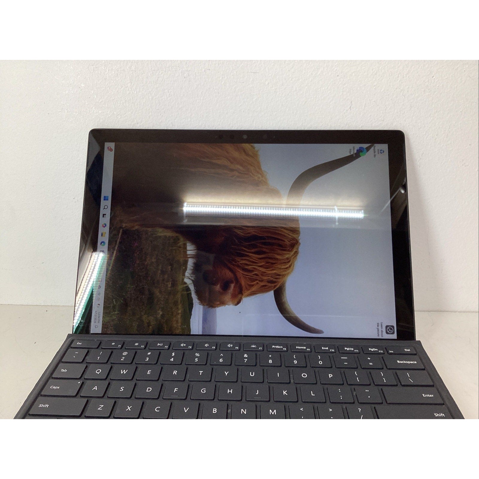 Microsoft Surface Pro 7 1866 Intel Core i5-1035G4 8GB RAM 256GB SSD Windows 11