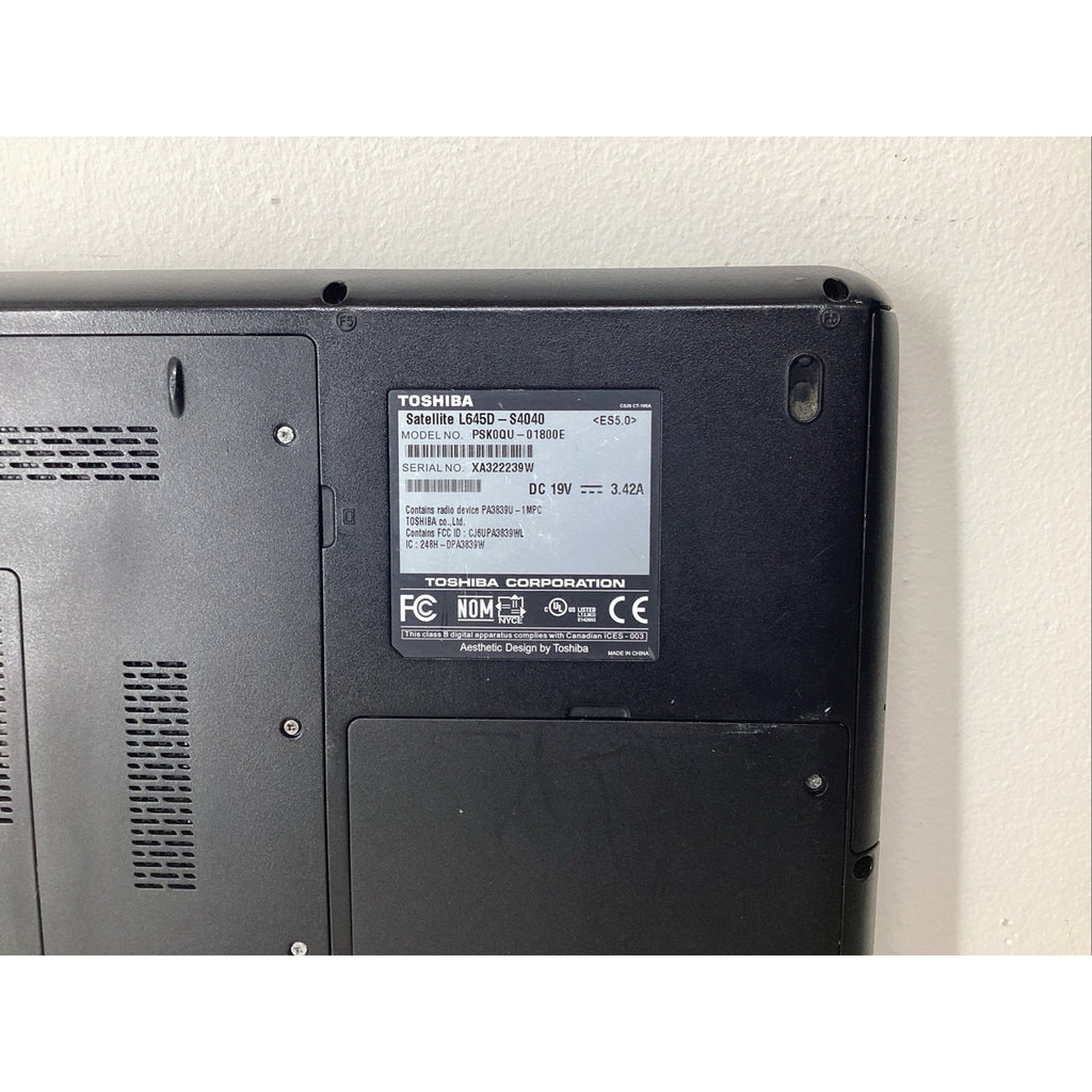 Toshiba Satellite L645D-S4040 Purple Laptop AMD Athlon 3GB RAM No HDD-For Parts