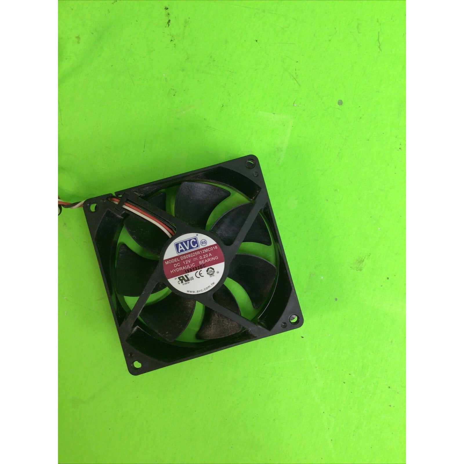 AVC DS09225r12MC018 DC12V 0.20A 3 pin PC Case Cooling Fan