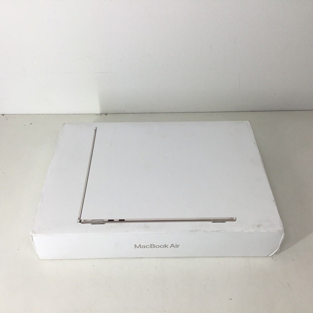 2024 Apple MacBook Air 13.6" M3 Chip 256 GB SSD 8GB RAM 8-Core GPU MRXT3LL/A