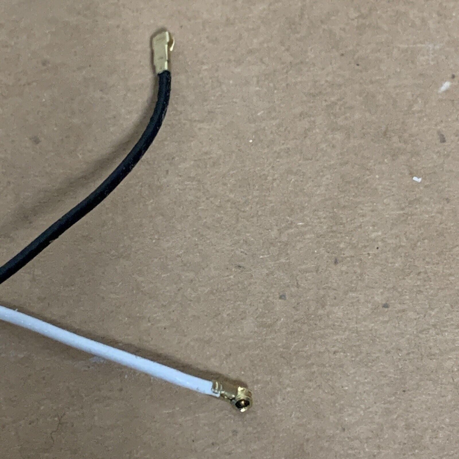 0WGNRJ Dell Wireless Antenna Alienware Aurora R8 GRADE A