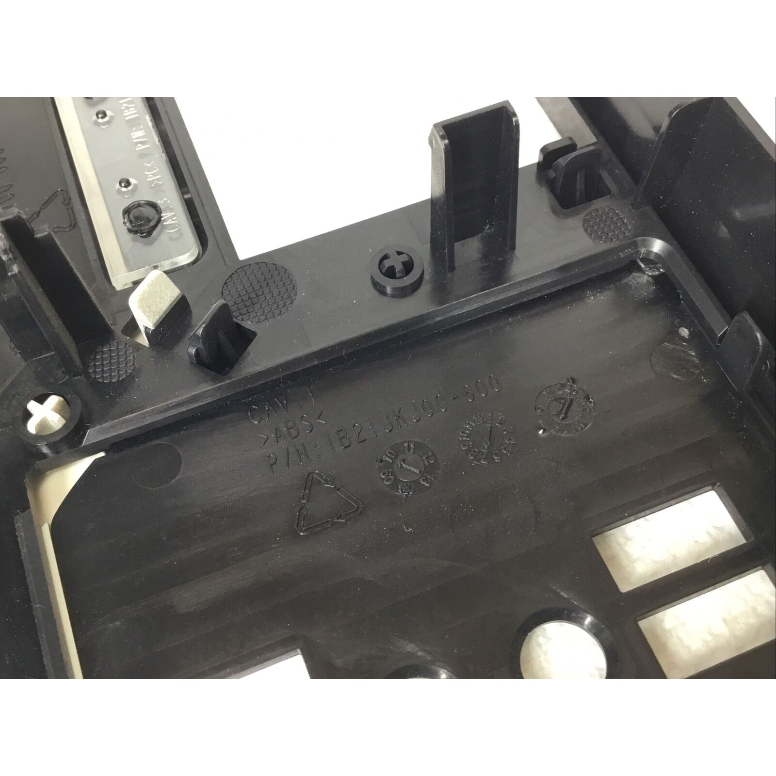 Acer Veriton Front Bezel IB21JKJ00-600 IB21JKV00 - Used