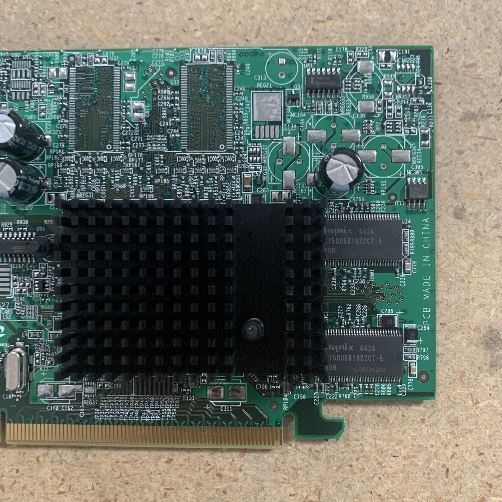 Dell 0P5288 ATI Radeon X300SE 128MB PCIe Video Graphics Card 102A3340600