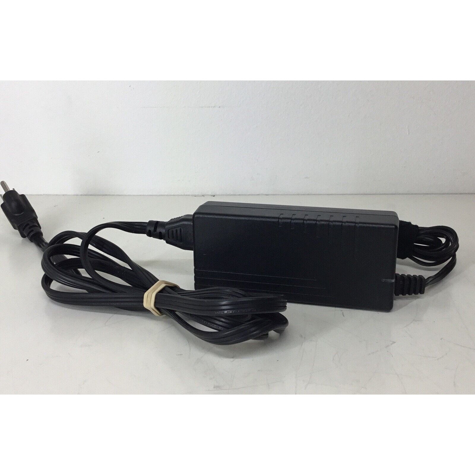 Potrans UP06511190 LCD Monitor I.T.E Power Supply AC Adapter 19V 3.16A