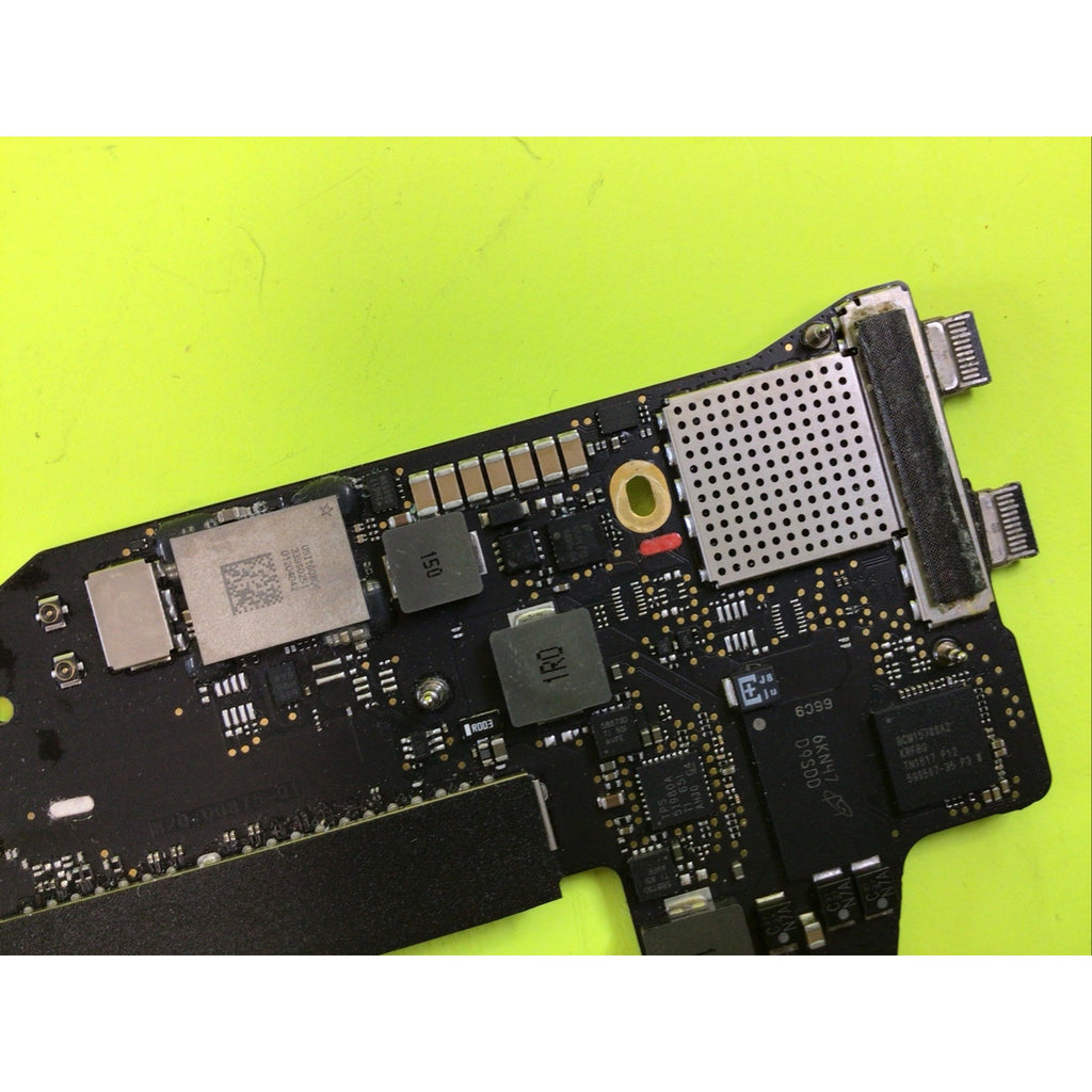 MacBook Pro A1708 Logic Board Core i5 2.0GHz 8GB RAM FOR PARTS or REPAIR