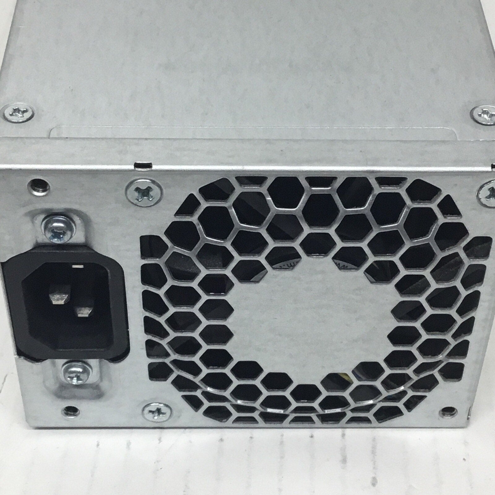 HP 796349-001 ProDesk 600 G2 200W 4-Pin Desktop Power Supply