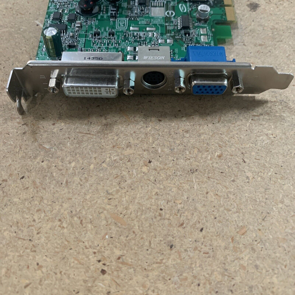 Dell 0P5288 ATI Radeon X300SE 128MB PCIe Video Graphics Card 102A3340600