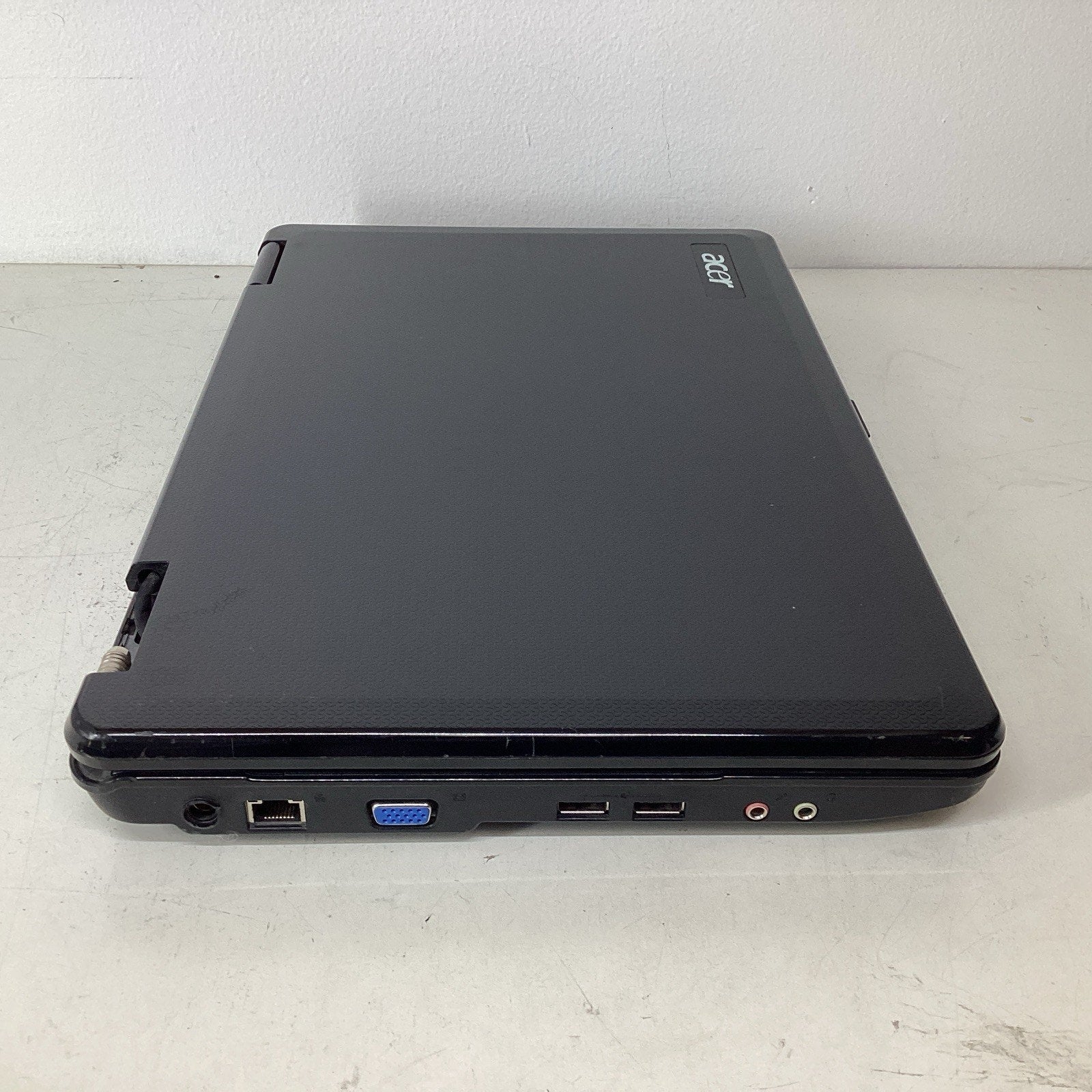 Acer Aspire 15.6" 5517-5671 Laptop AMD Vision 3GB RAM No HDD - For Parts