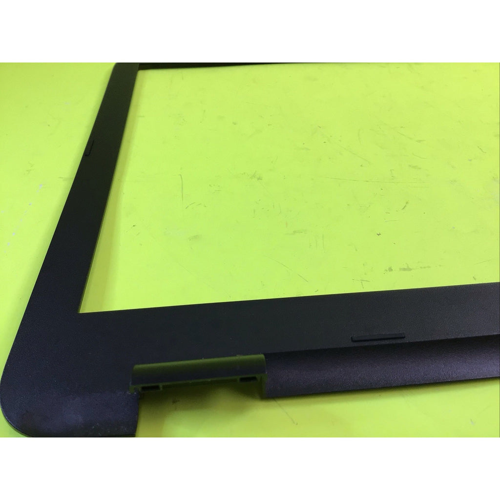 HP Pavilion 17-X116DX LCD Front Bezel