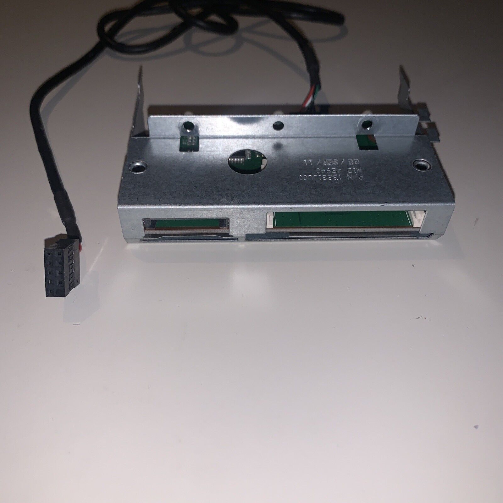 OEM Dell XPS 8300 Card Reader Front Multi-Media Panel with Cable XY41C