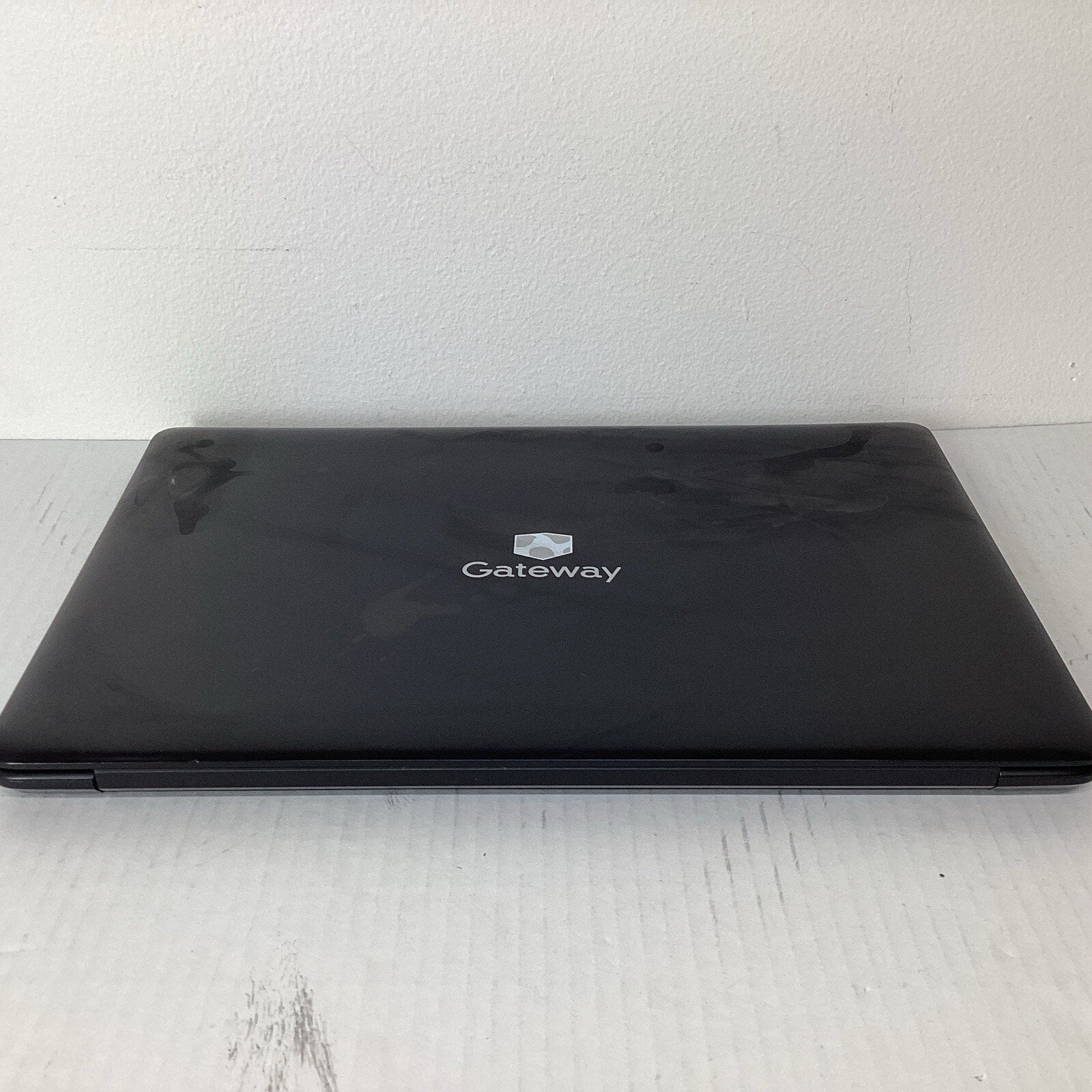 Gateway GWTN141-5BK 14.1" Intel Celeron 4GB RAM 64GB SSD Laptop - For Parts