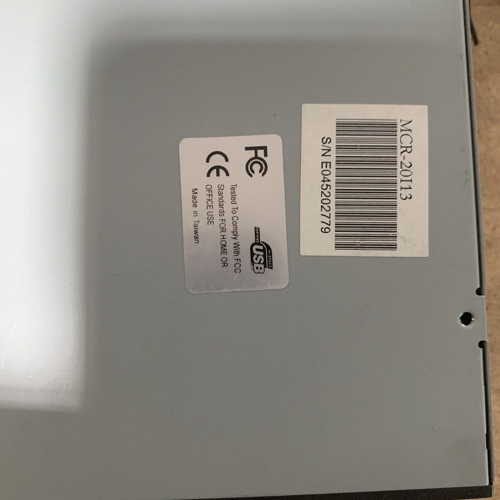 3.5in Internal USB 2.0 52-in-1 Memory Card Reader/Writer