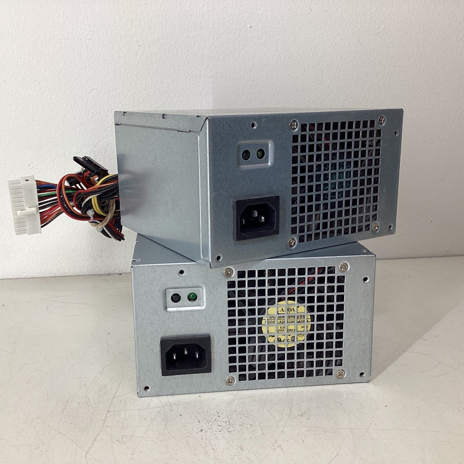 Lot of 2 - Dell L265AM-00 0053N4 053N4 265W Power Supply