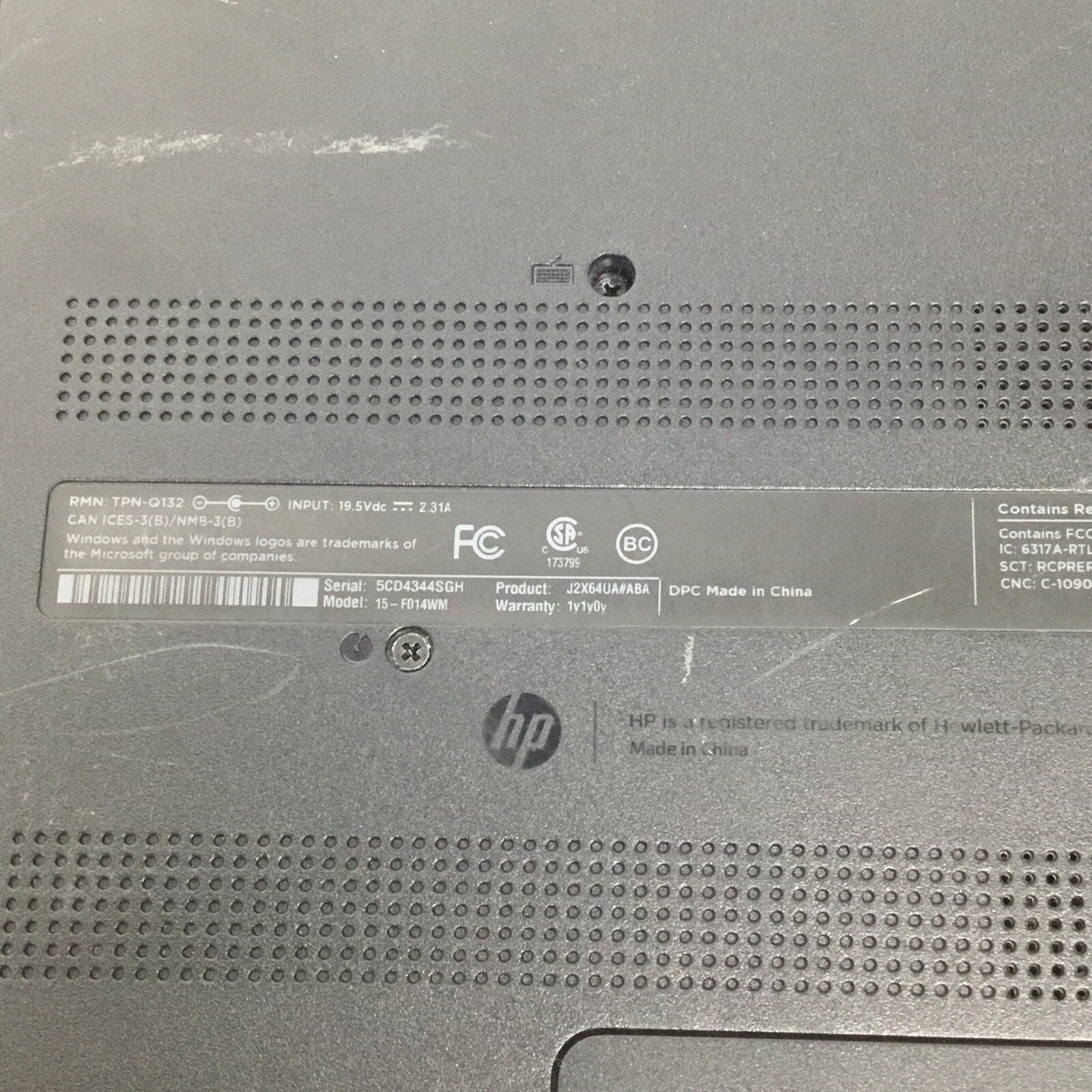 HP 15-F014WM 15.6" AMD A8-6410 4GB Ram No Adapter Bad Battery 640GB Parts Only