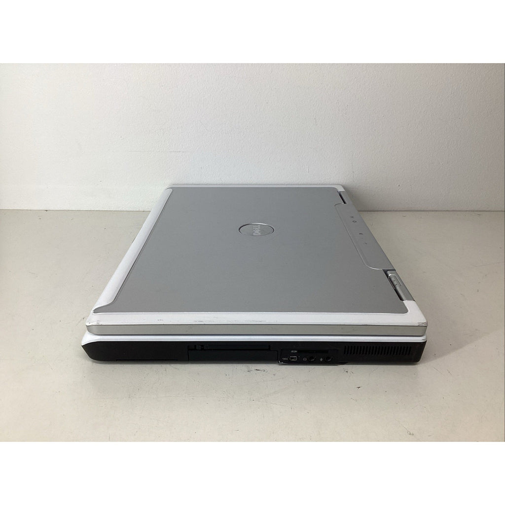 Dell Inspiron 9300 17" Laptop Intel Centrino 768MB RAM - For Parts