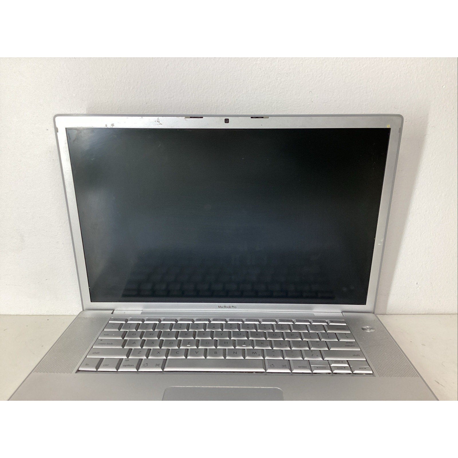 Apple MacBook Pro A1226 15.4" 2007 Intel Core Duo - For Parts