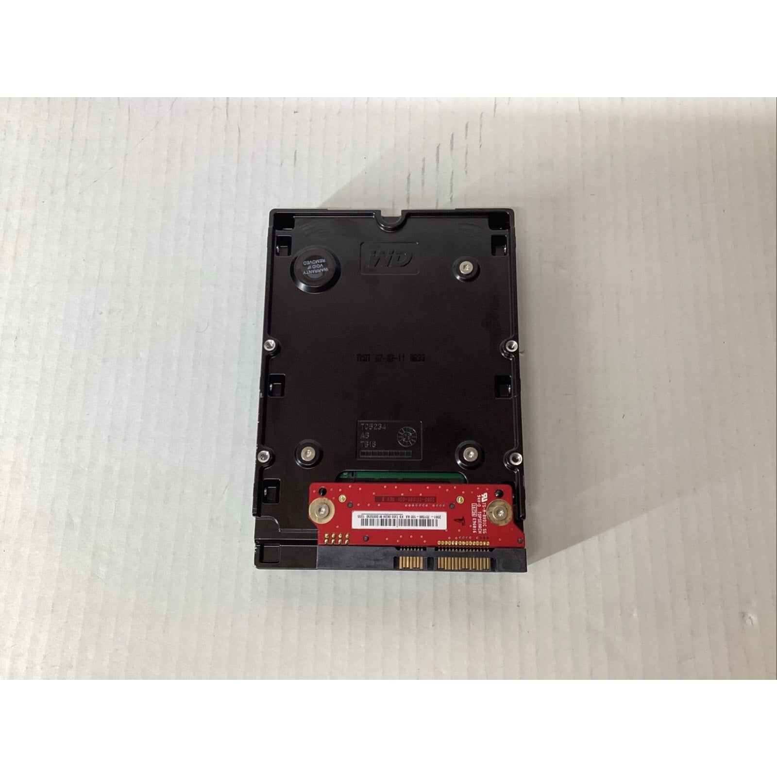 Western Digital WD3000HLFS VelociRaptor 300 GB 3.5" SATA 10000 RPM Hard Drive