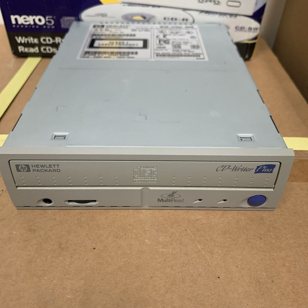 Vintage Hewlett Packard HP IDE CD-Writer Plus 8250i