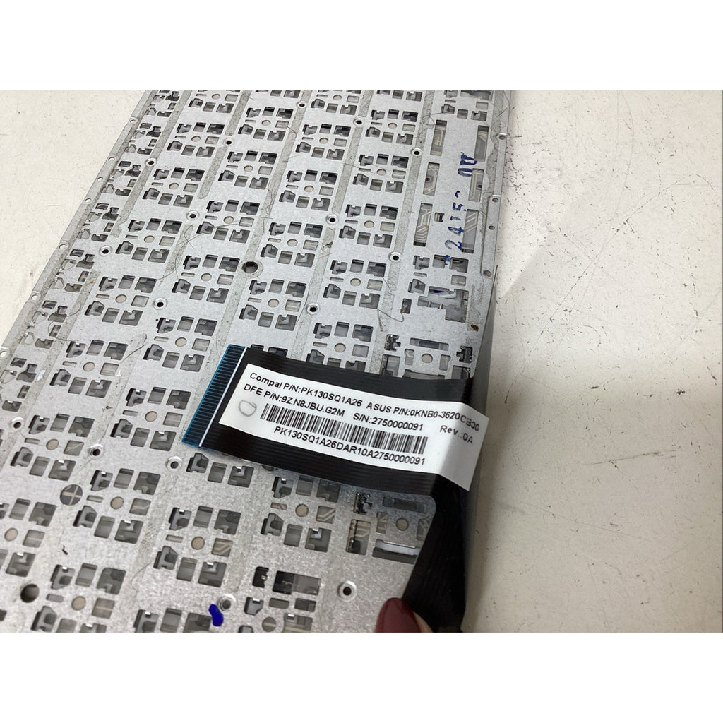 ASUS Keyboard 0KNB0-563DUS00 PK130SQ1A26 - For Parts