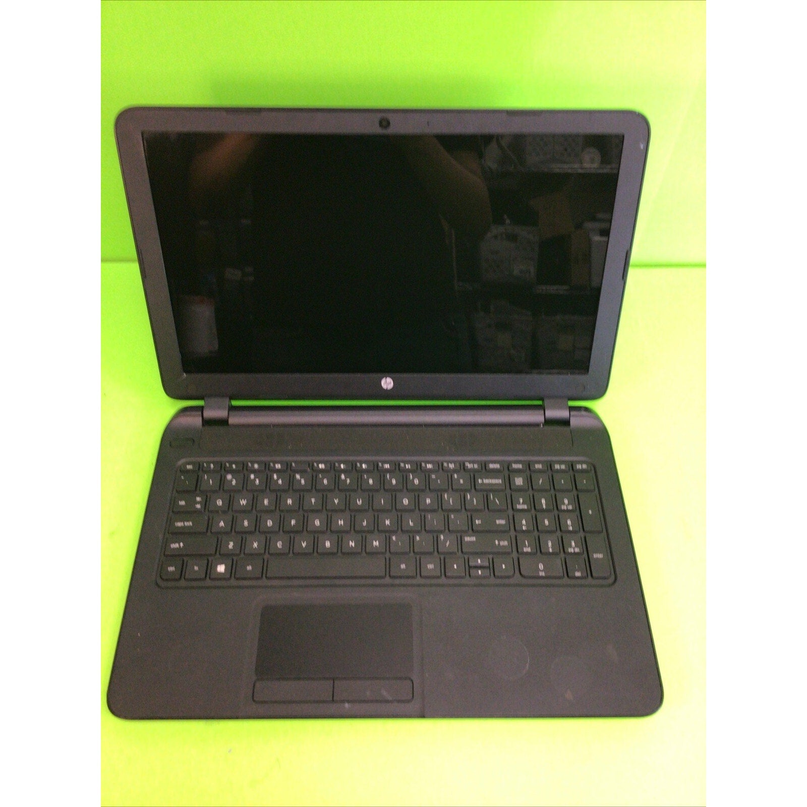 HP 15-f305dx Notebook PC AMD A6-5200 2.00GHz 4GB RAM FOR PARTS or REPAIR