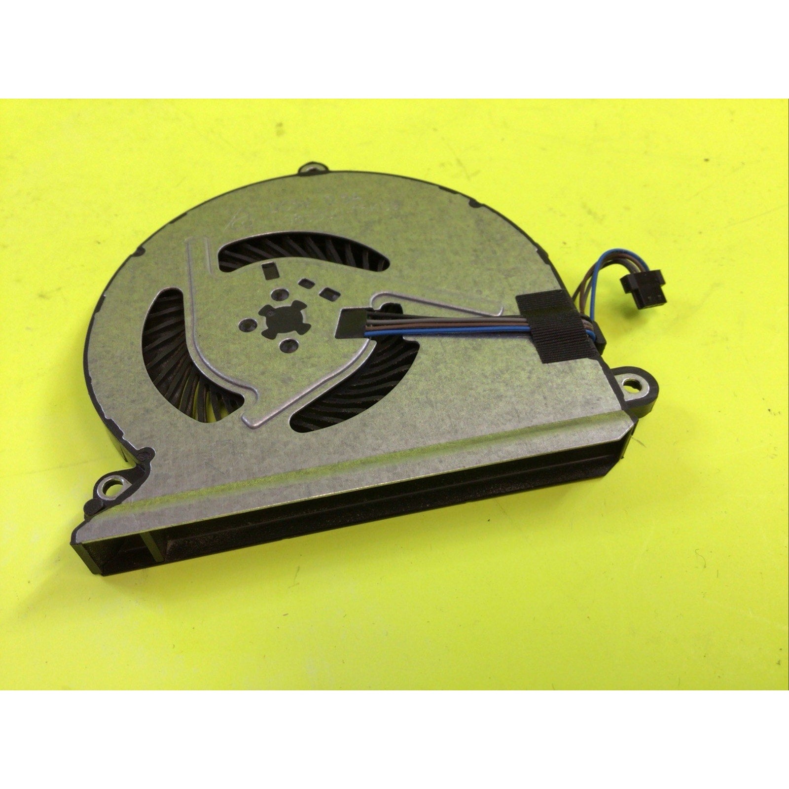 HP Pavilion 15-au023cl CPU Cooling Fan 856359-001