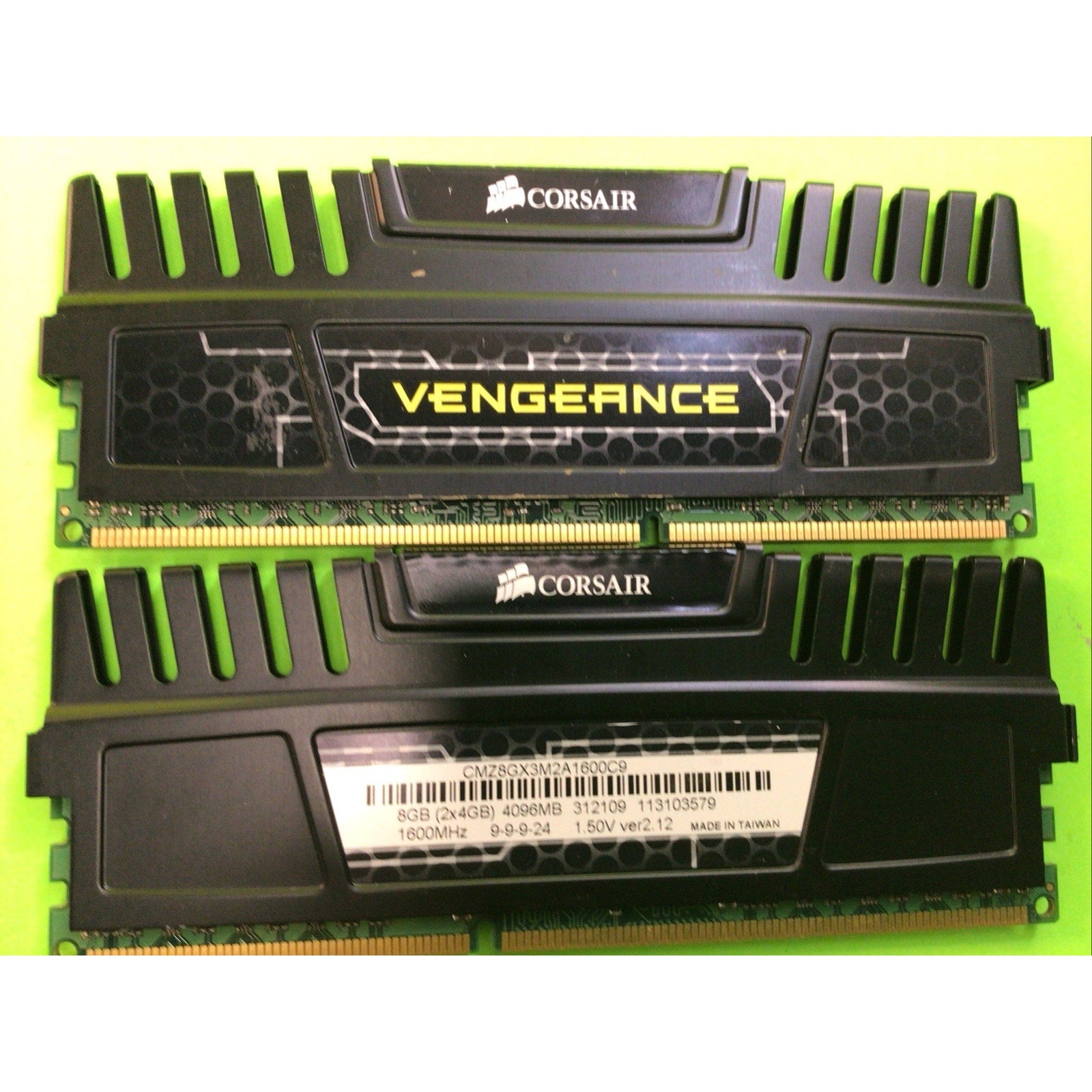 Corsair Vengeance DDR3 8GB (2x4GB) 1600MHz (CMZ8GX3M2A1600C9)