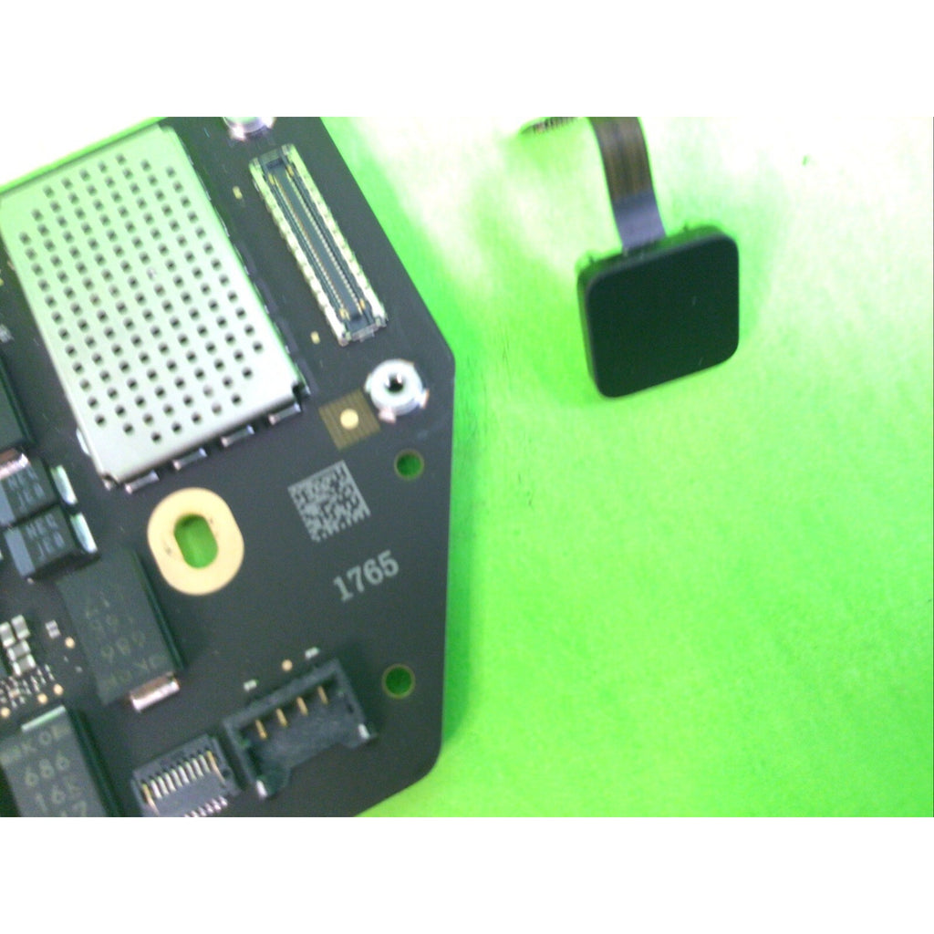 MacBook Pro M1 A2338 Logic Board 820-02016-A – For Parts or Repair