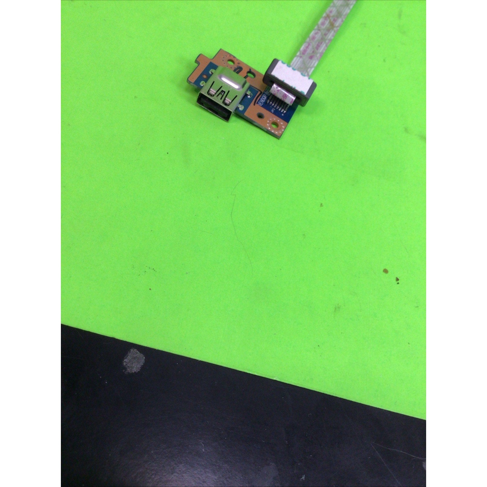 Genuine Dell Latitude 3521 USB Port Board w/ Ribbon 75PM1 075PM1