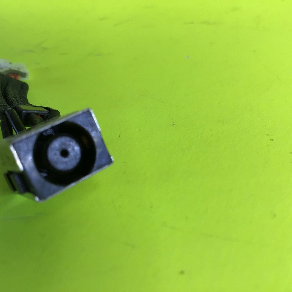 Dell Latitude 5410 5411 DC IN Power Jack Cable Port DC301013W00 129F1 0129F1