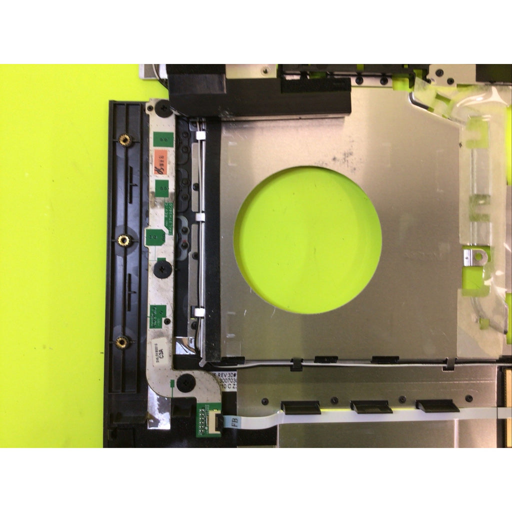 Lenovo Ideapad Y560 Palmrest Touch Pad Assembly w/Speakers 33KL3TCLV20