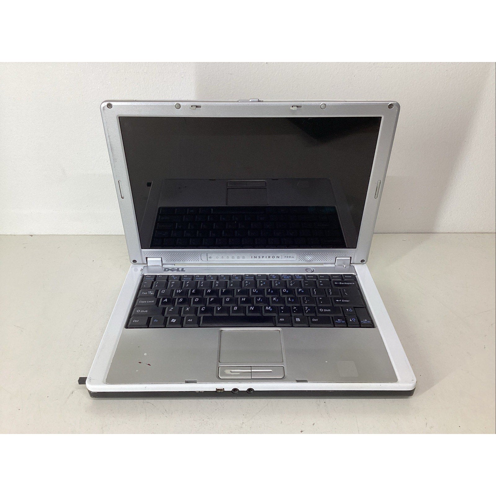 Dell Inspiron 700m Laptop Intel Pentium 80GB HDD 1GB RAM - For Parts