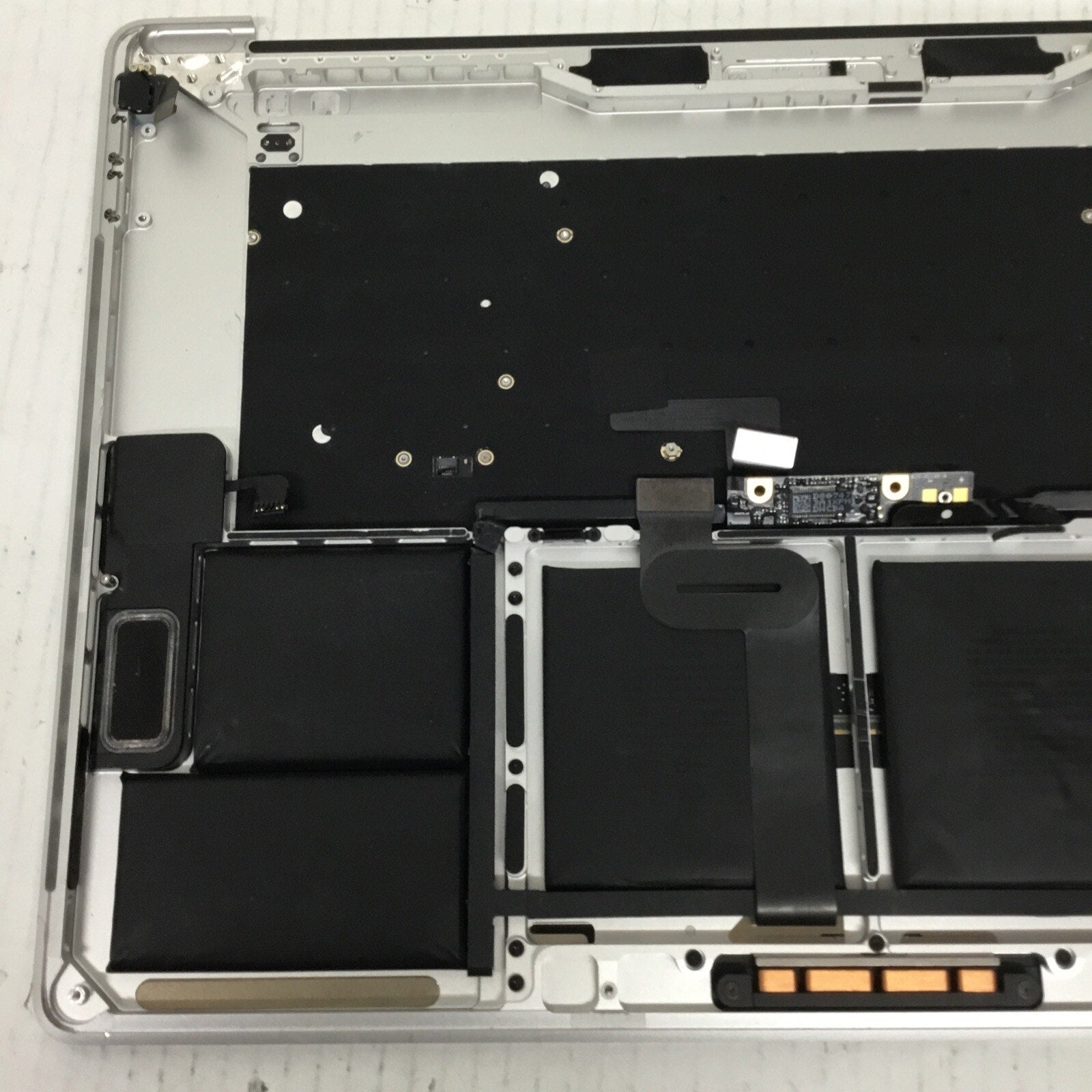 For Parts MACBOOK PRO 15" A1707 TOP CASE PALMREST KEYBOARD Bad Batt