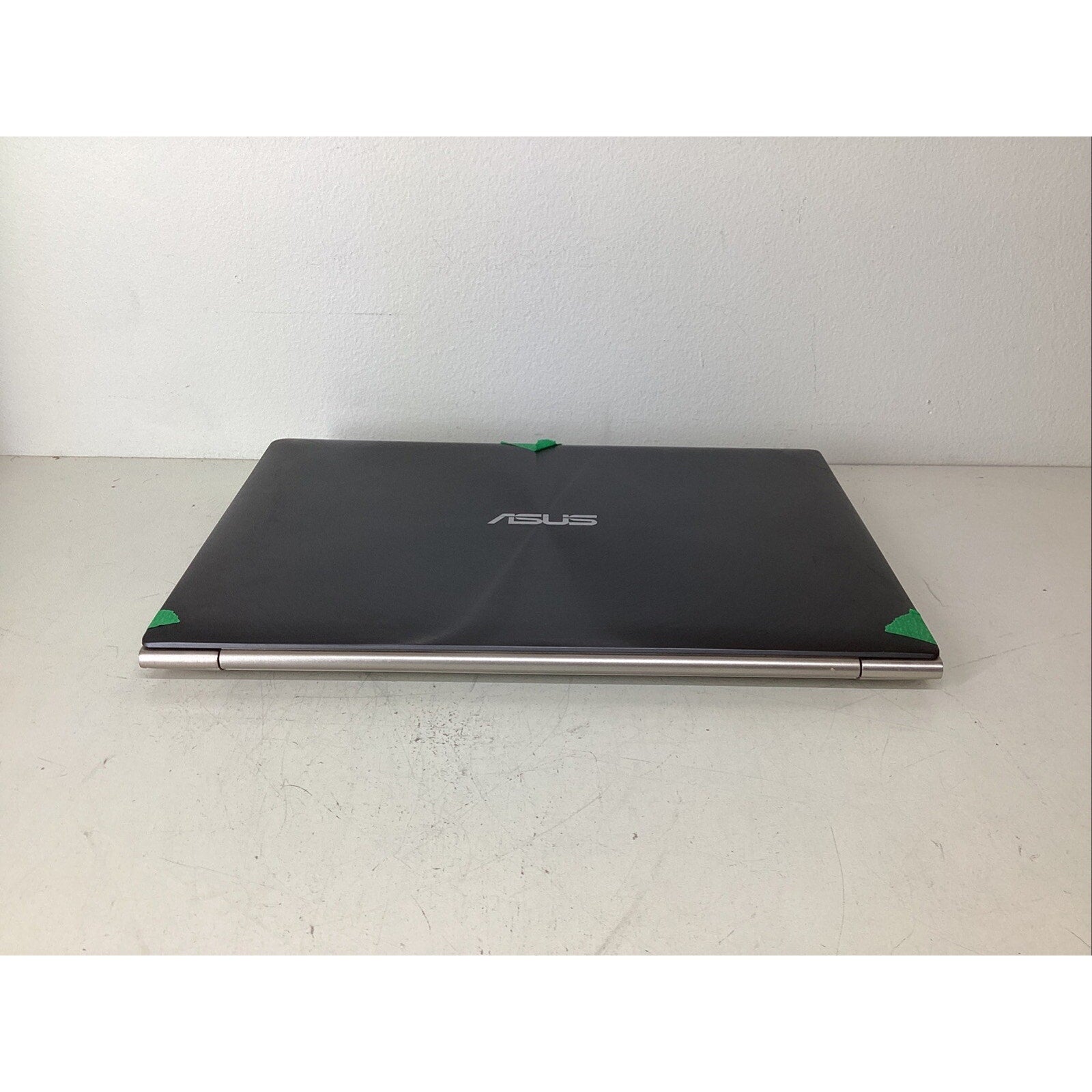 Asus Zenbook UX31E 13.3" 128GB SSD Bad Screen - For Parts