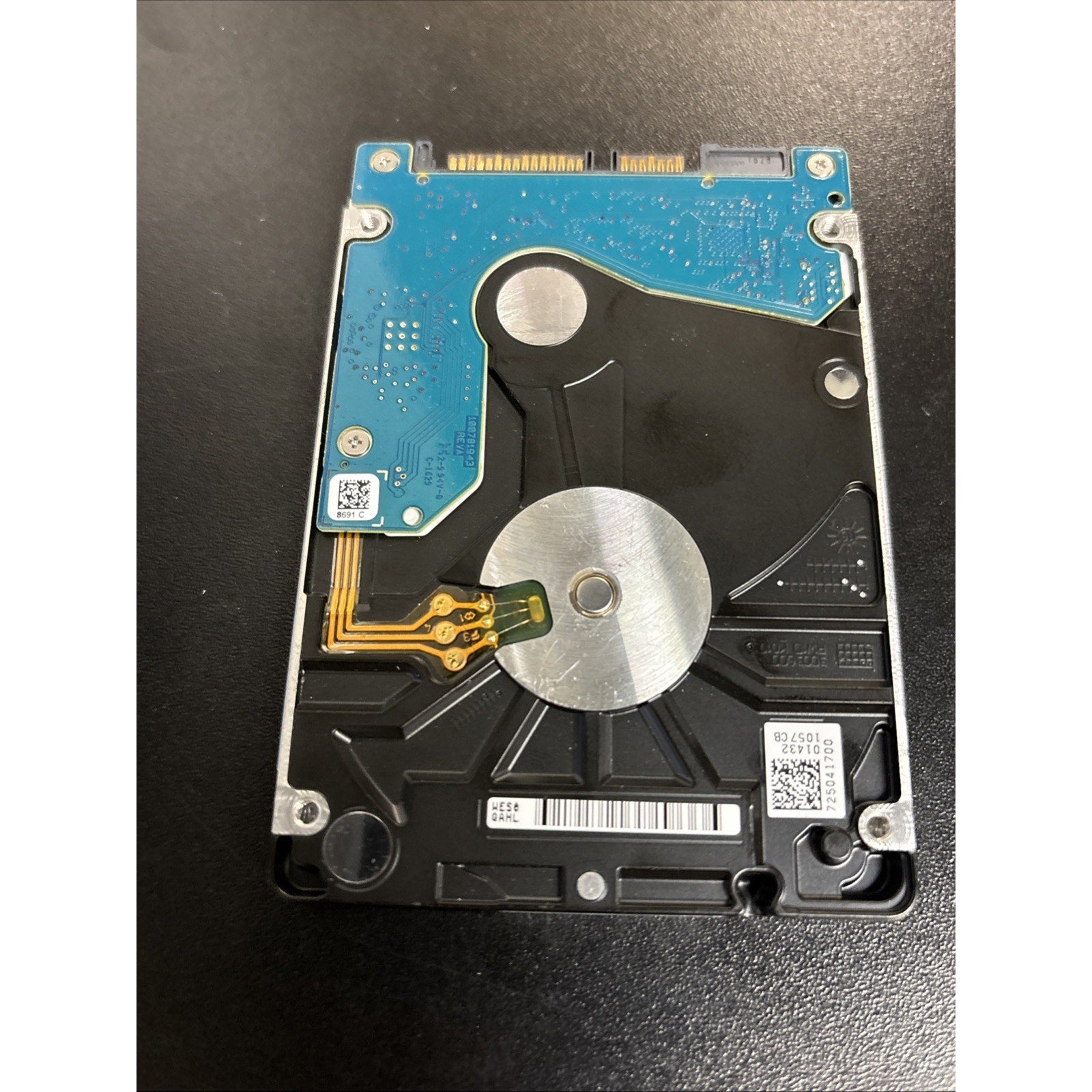 Seagate ST1000LM035 1TB Notebook Hard Drive P/N: 1RK172-500 FW: SDM1