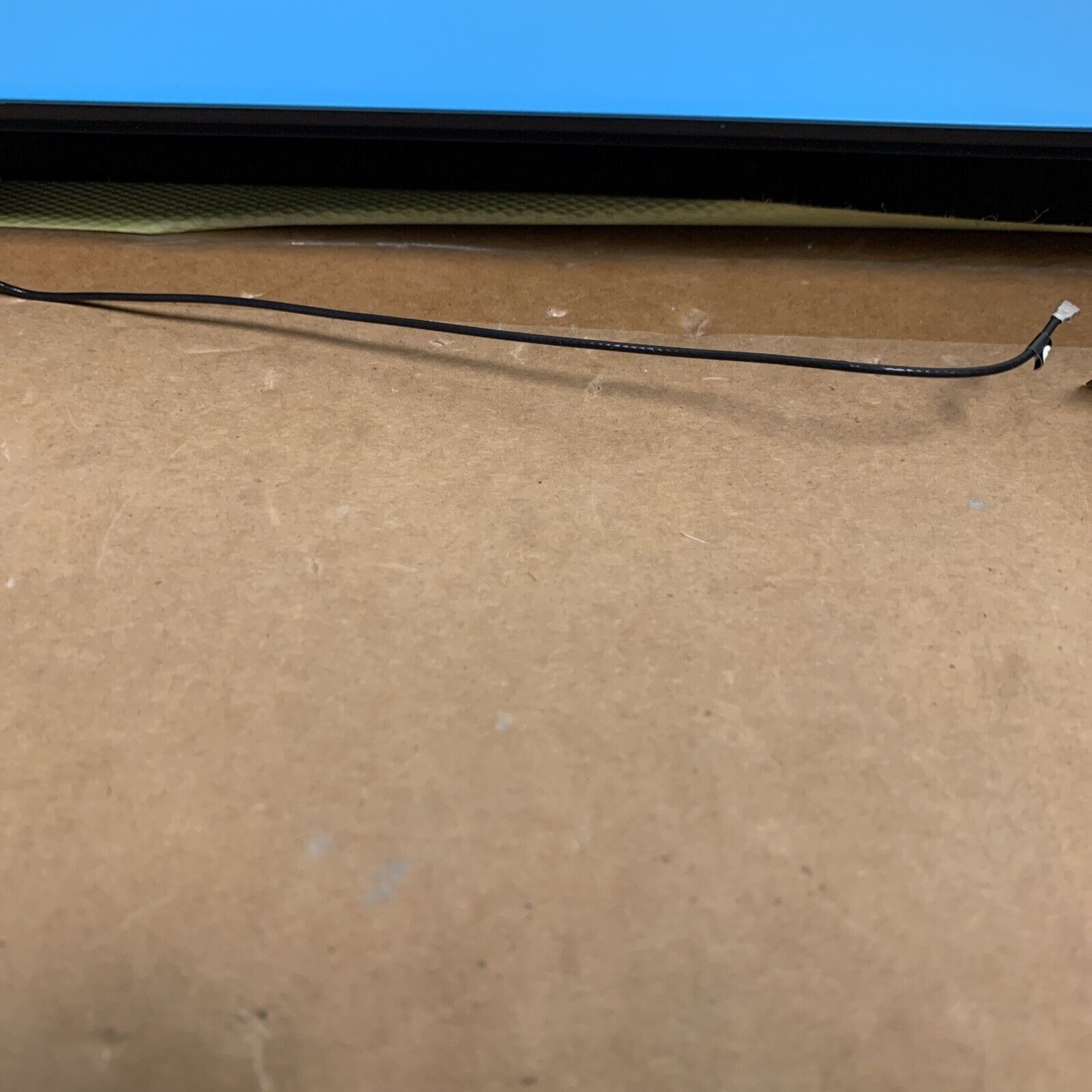 HP PAVILION 17-F028NR 17.3" WXGA++ LAPTOP LED LCD SCREEN Assembly - BLUE Color